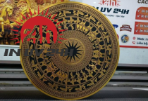 IN UV TRÊN ALU VÀNG BÓNG